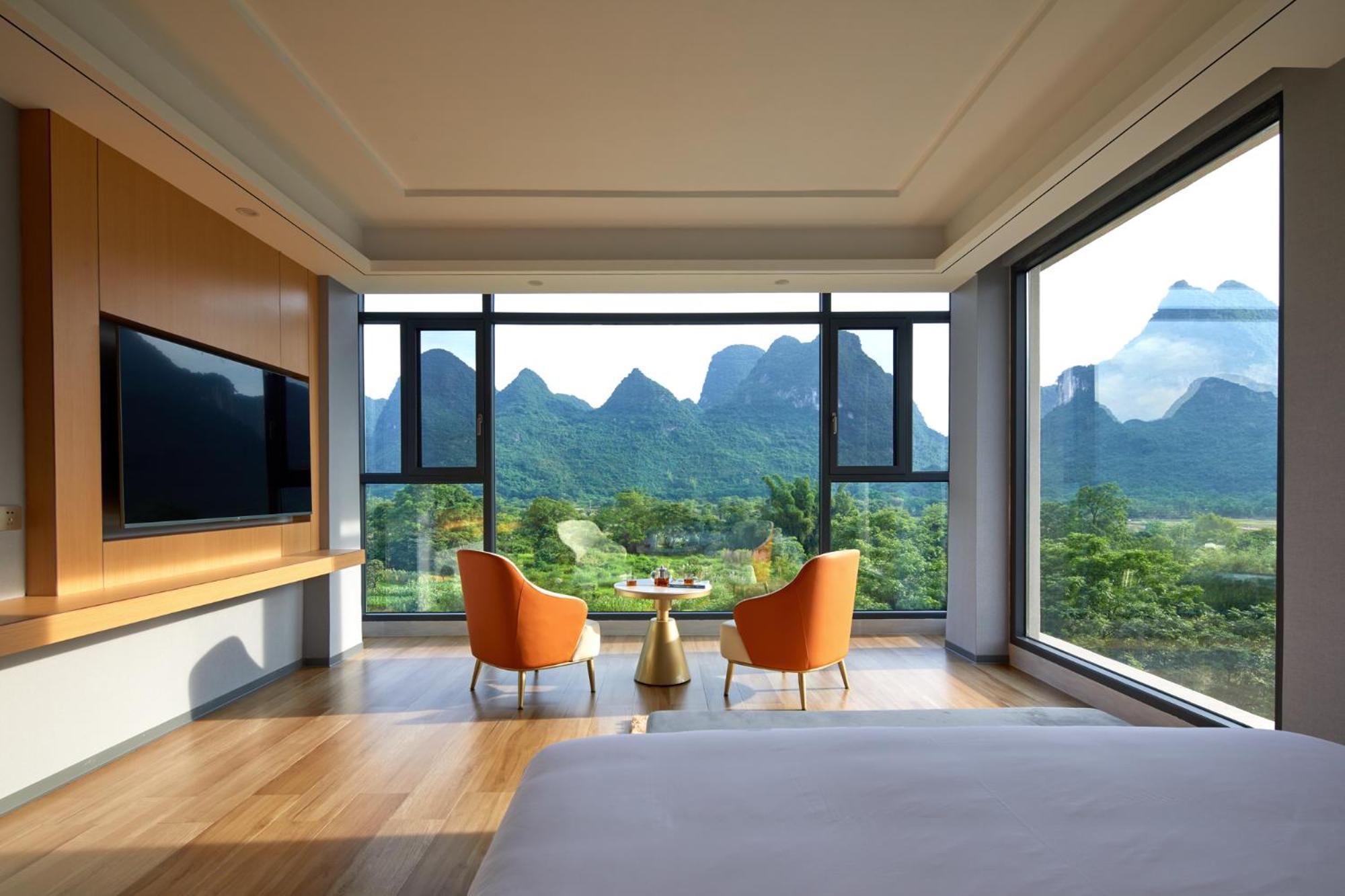 Yangshuo Fortune Lake Inn- One Way Free Pick Up From Airport Or Ts Over 3 Nights Екстериор снимка