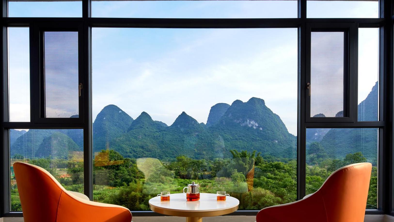 Yangshuo Fortune Lake Inn- One Way Free Pick Up From Airport Or Ts Over 3 Nights Екстериор снимка