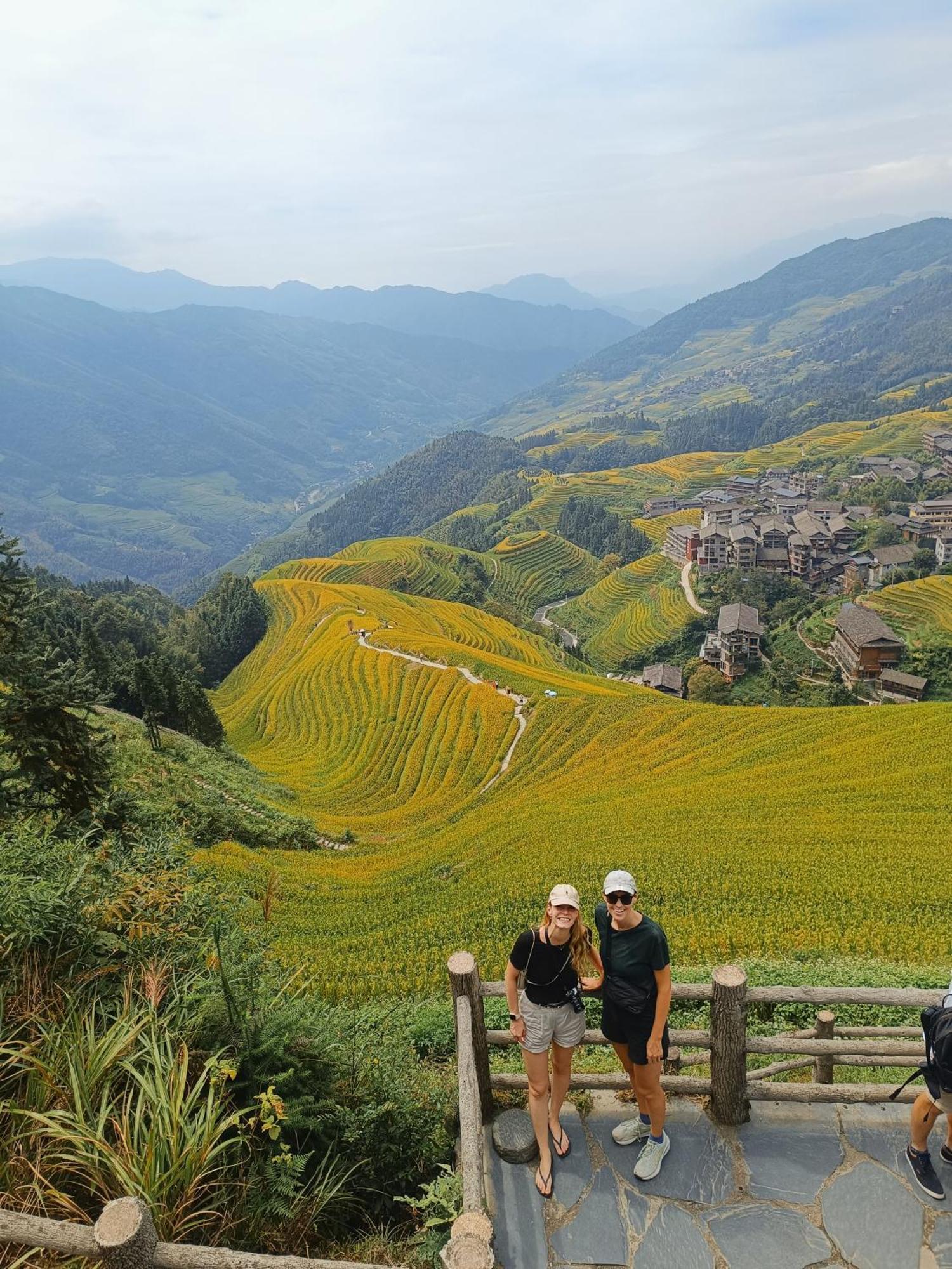 Yangshuo Fortune Lake Inn- One Way Free Pick Up From Airport Or Ts Over 3 Nights Екстериор снимка