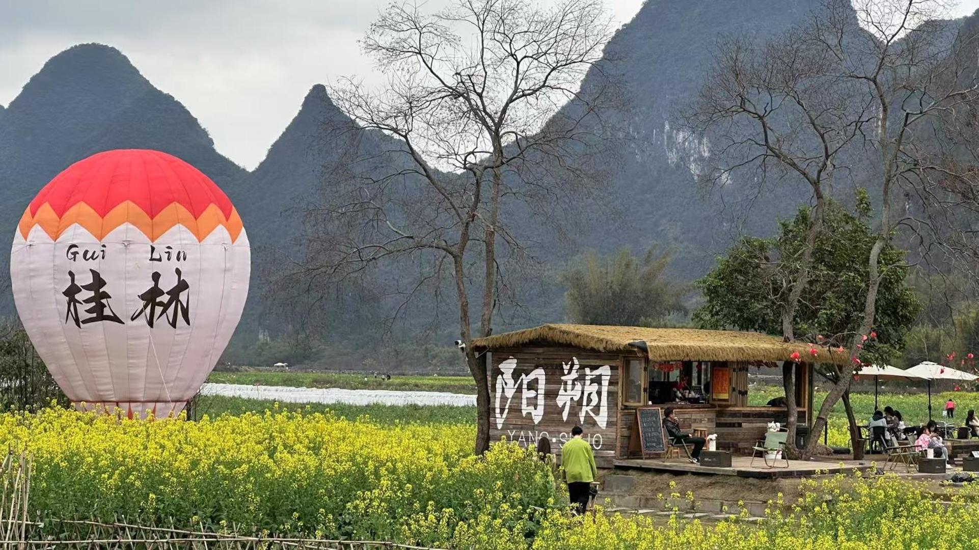 Yangshuo Fortune Lake Inn- One Way Free Pick Up From Airport Or Ts Over 3 Nights Екстериор снимка