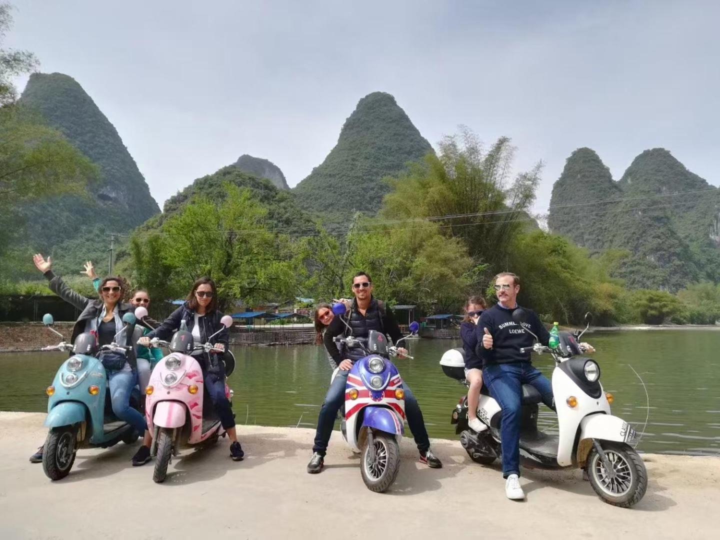 Yangshuo Fortune Lake Inn- One Way Free Pick Up From Airport Or Ts Over 3 Nights Екстериор снимка
