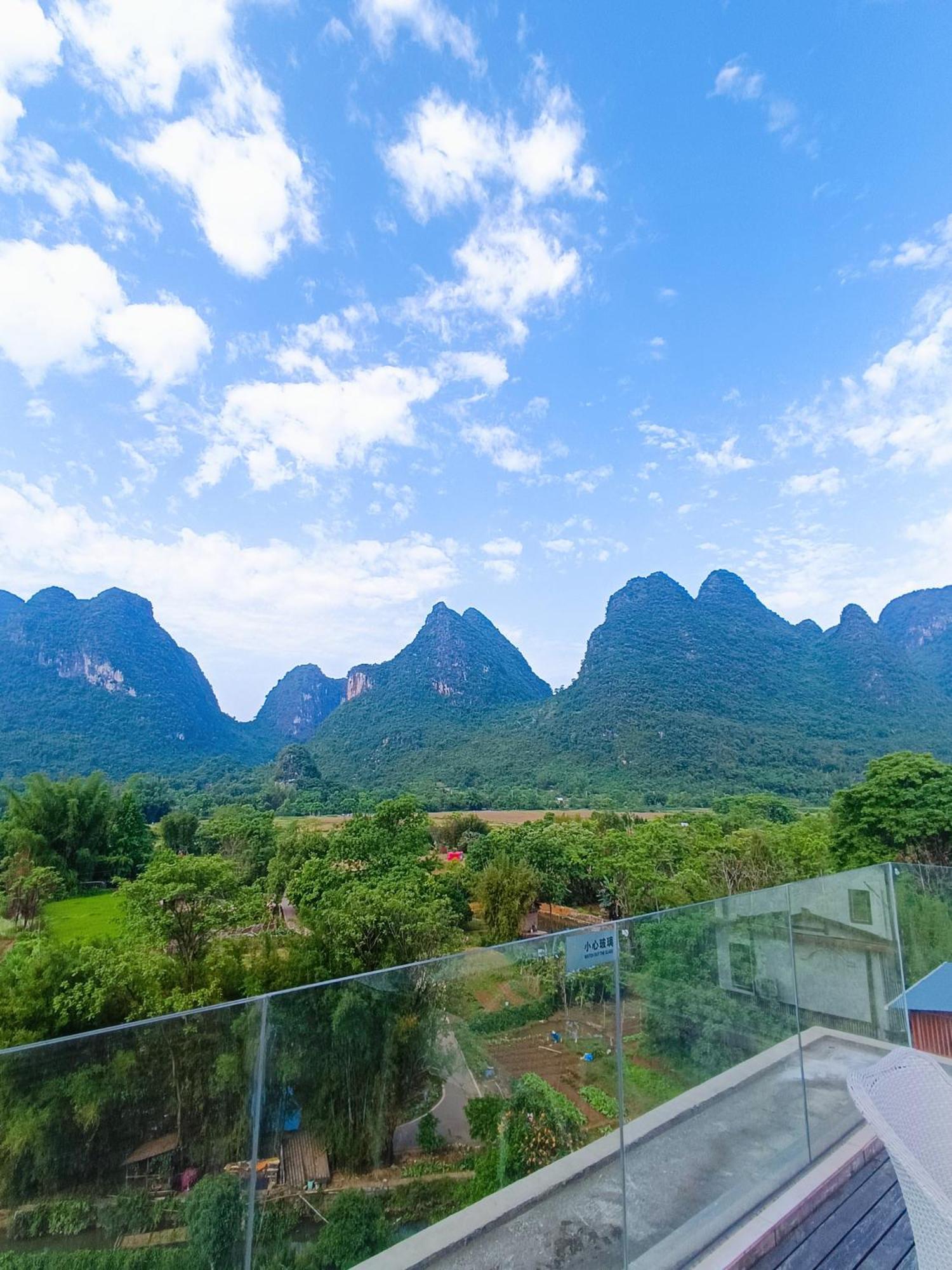 Yangshuo Fortune Lake Inn- One Way Free Pick Up From Airport Or Ts Over 3 Nights Екстериор снимка