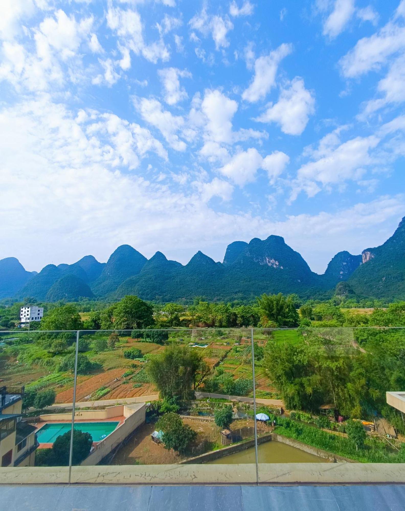 Yangshuo Fortune Lake Inn- One Way Free Pick Up From Airport Or Ts Over 3 Nights Екстериор снимка