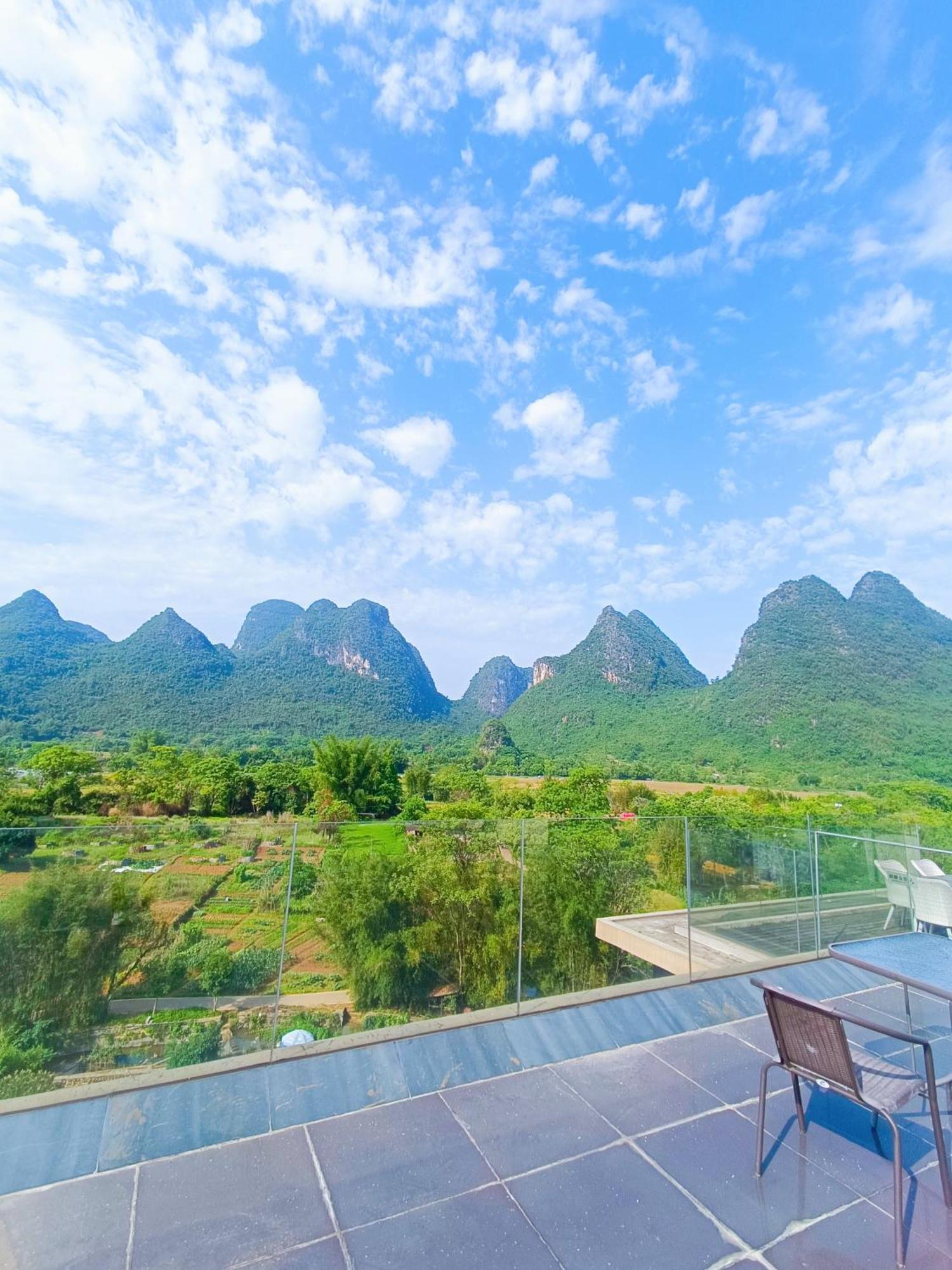 Yangshuo Fortune Lake Inn- One Way Free Pick Up From Airport Or Ts Over 3 Nights Екстериор снимка