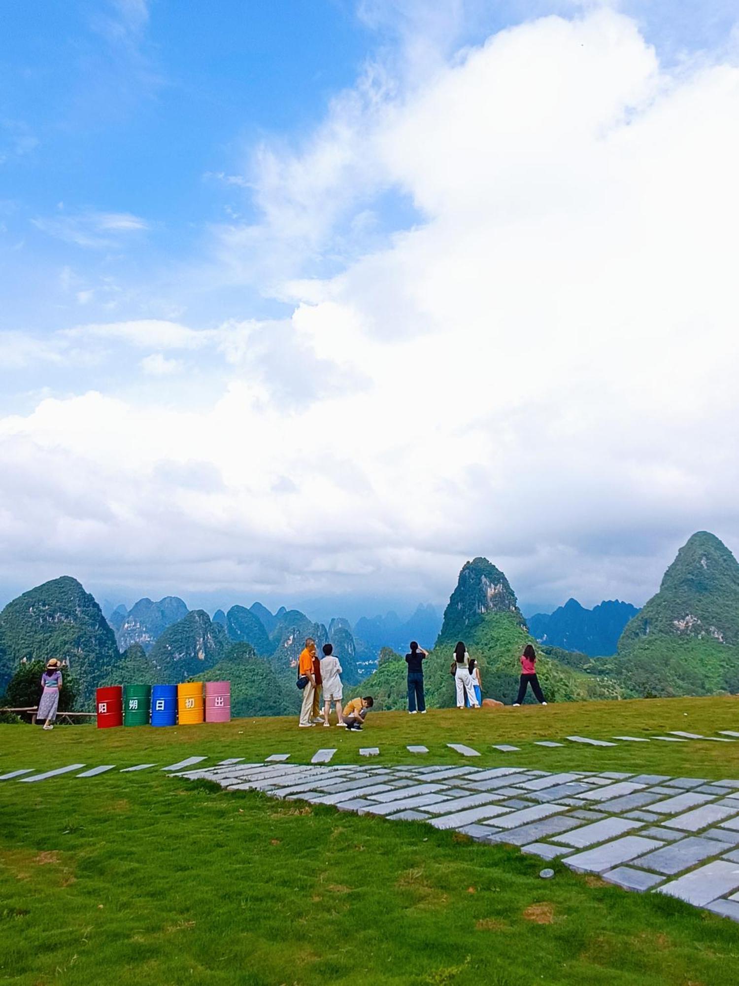 Yangshuo Fortune Lake Inn- One Way Free Pick Up From Airport Or Ts Over 3 Nights Екстериор снимка